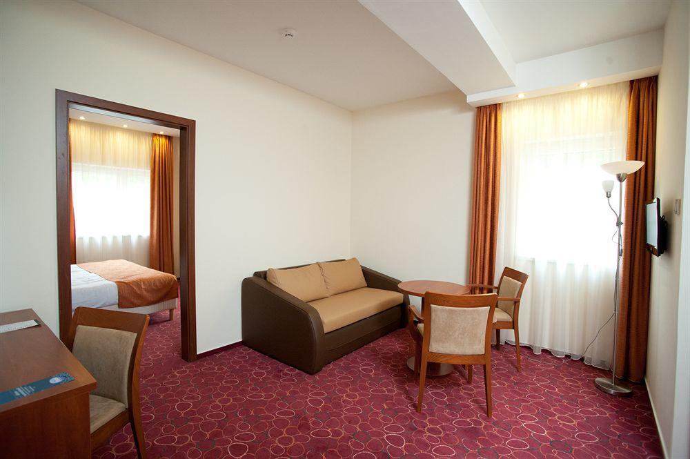 Patak Park Hotel Visegrad (Adults Only) Екстериор снимка